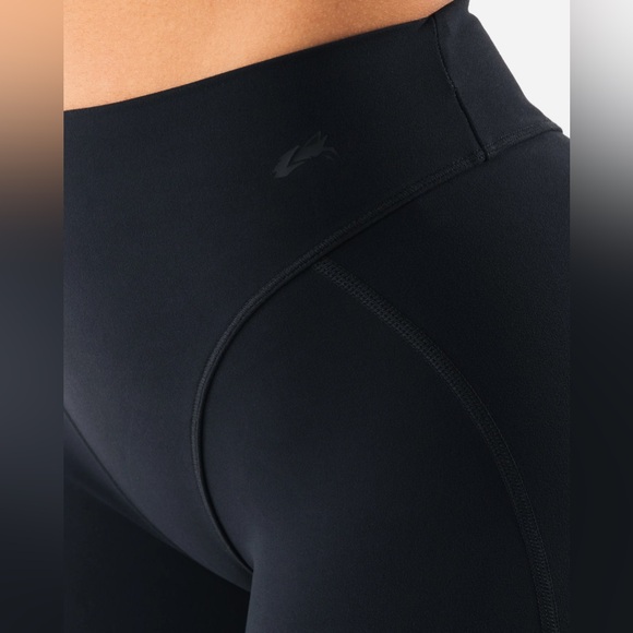 Alphalete Tenacity Parker Biker Short 7” - NWT - Picture 6 of 7